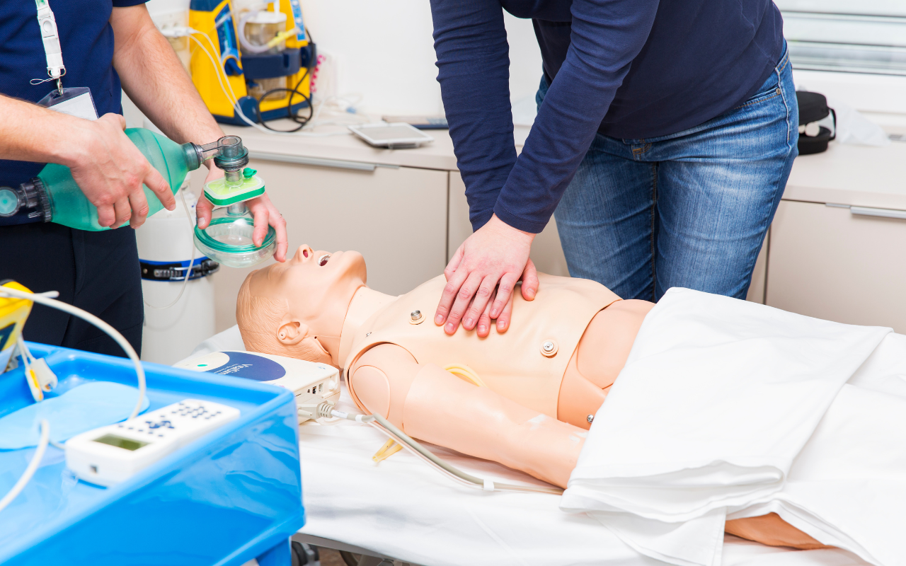 medical dental emergency training cpr manikin